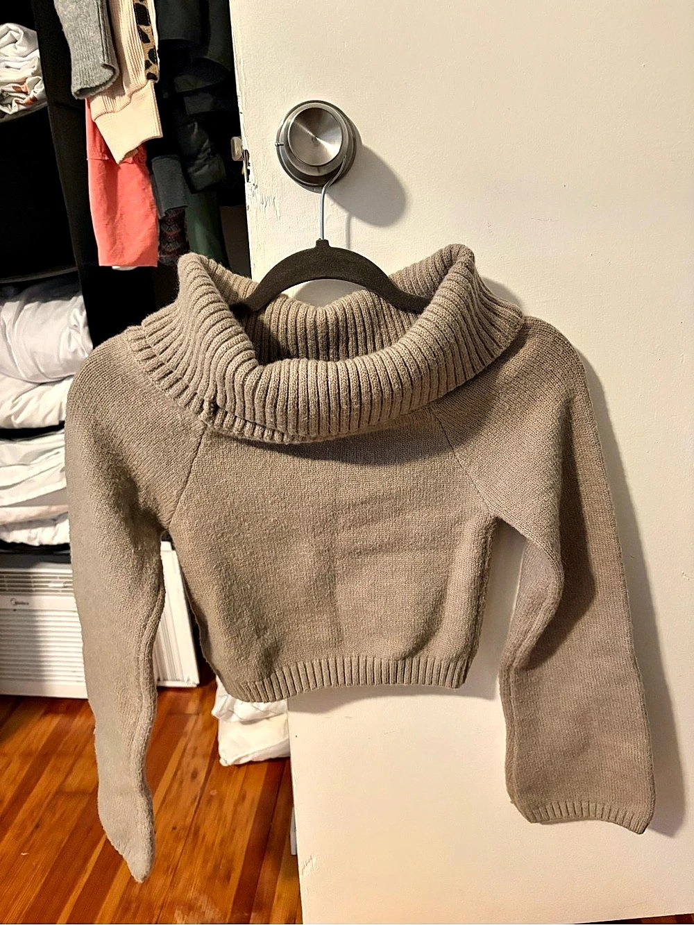 SHEIN Cowl Neck Sweater in Brown Size Small